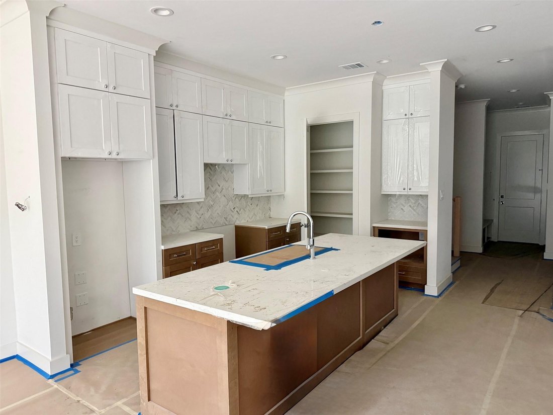 House in Houston, Texas, United States 5 - 18478780