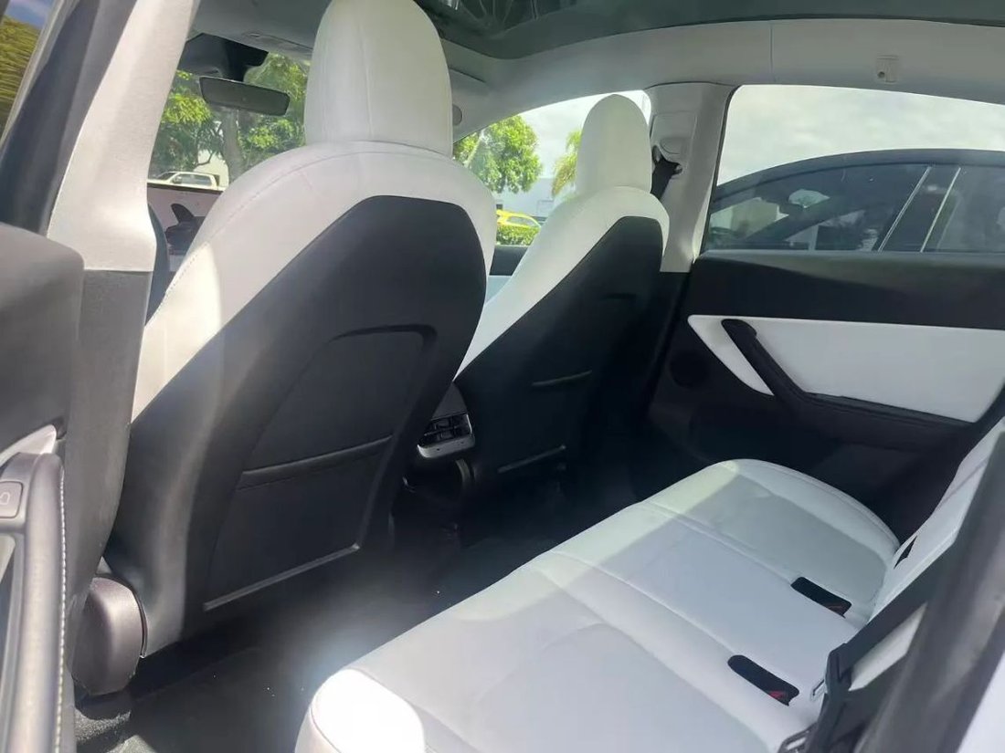 Suv in Costa Mesa, CA, United States 4 - 18932583