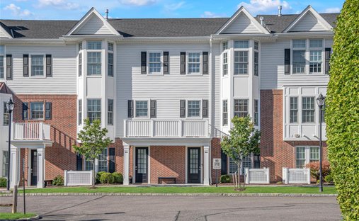 Roslyn, New York, United States 1