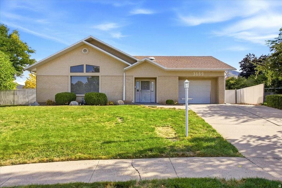 House in Salt Lake City, Utah, United States 1 - 18934069