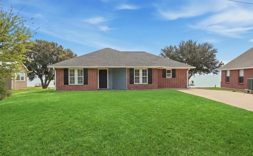 House in Point Blank, Texas, United States 1