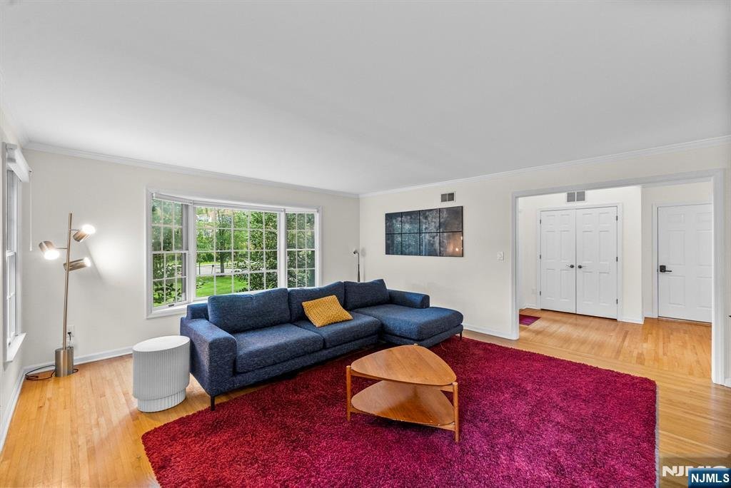 House in Caldwell, New Jersey, United States 5 - 18933258