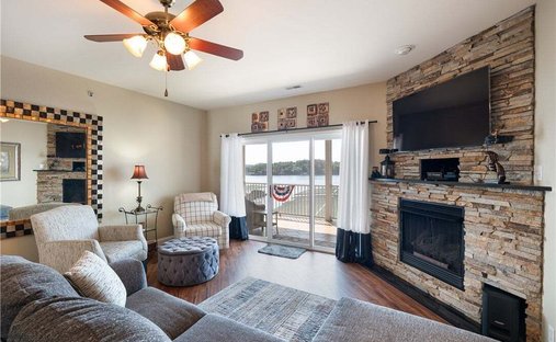 Condo in Sunrise Beach, Missouri, United States 1