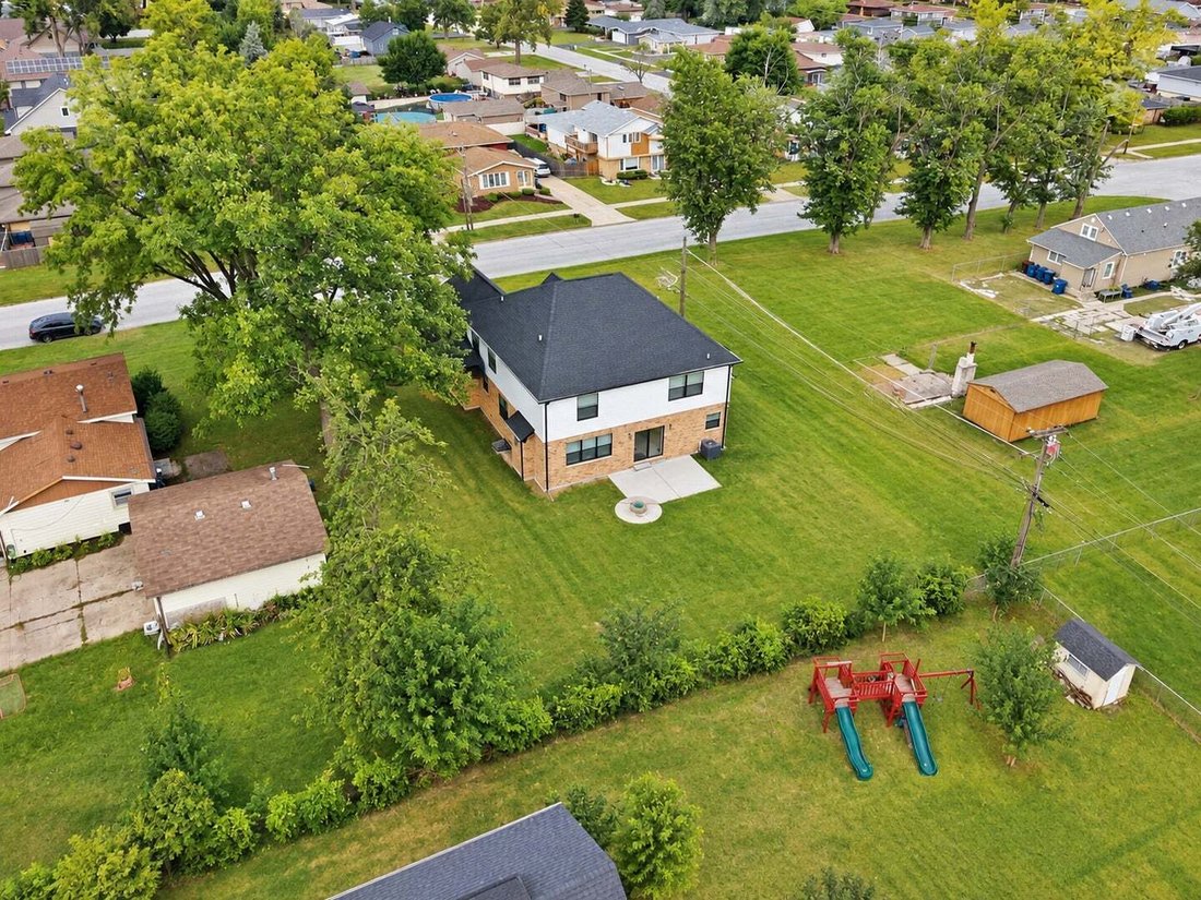 House in Crestwood, Illinois, United States 4 - 18934848