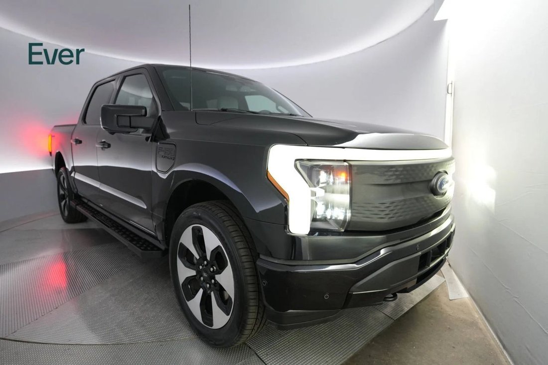 Pickup in San Francisco, CA, United States 2 - 18693718
