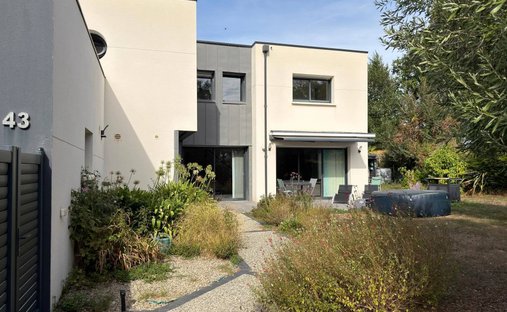 House in Zone Urbaine, Arradon, France 1