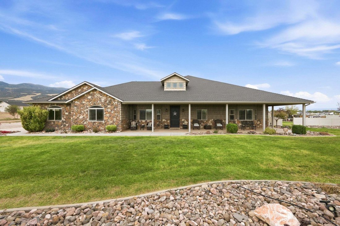 House in Cedar City, Utah, United States 2 - 18933577