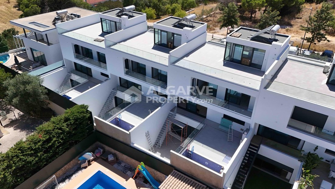 Villa in Montenegro, Algarve, Portugal 1 - 18935666