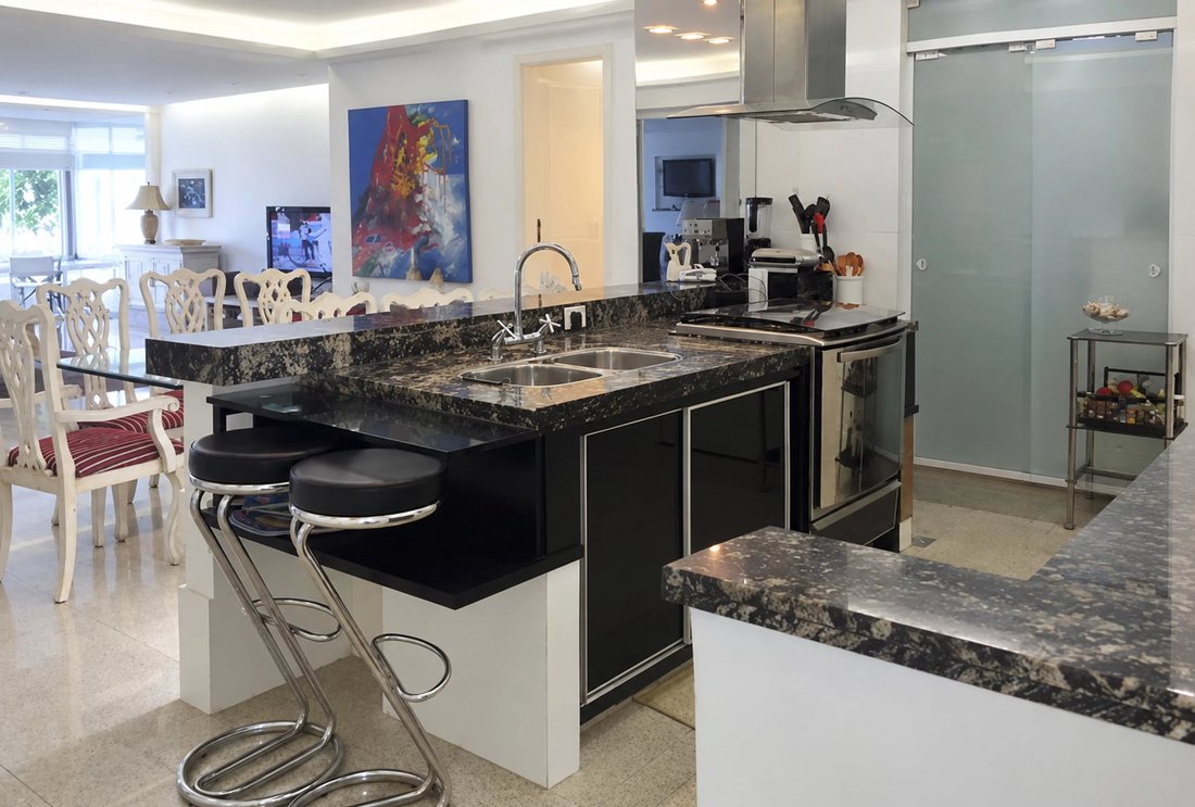 Apartment in Rio de Janeiro, State of Rio de Janeiro, Brazil 5 - 10449586