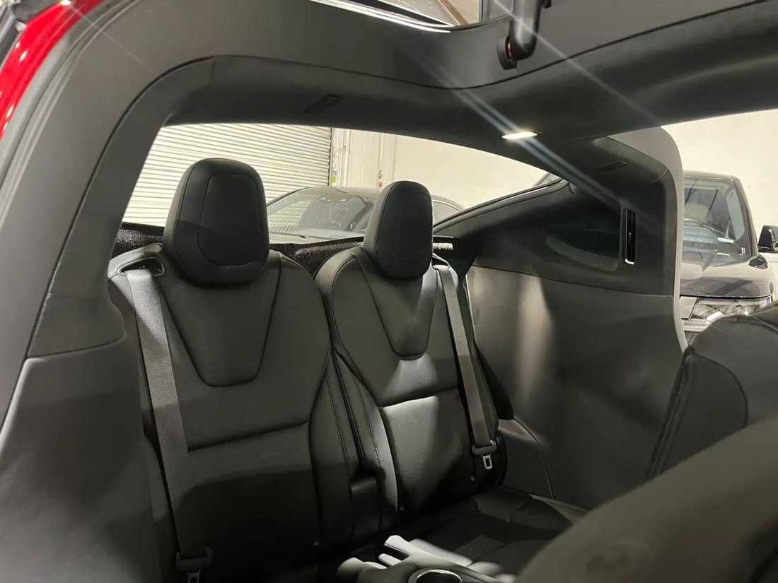 Suv in Costa Mesa, CA, United States 5 - 18932555