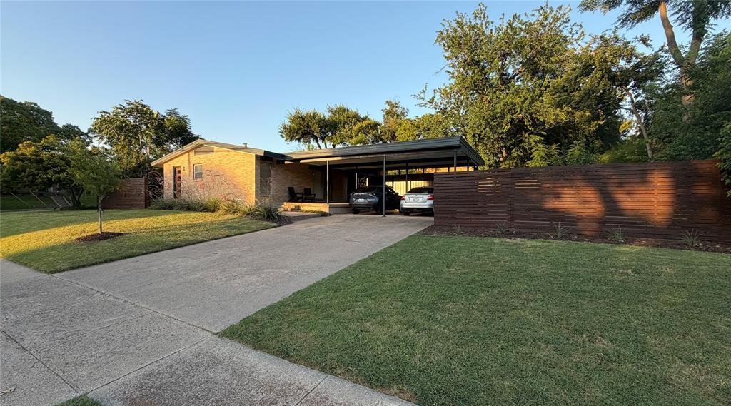 House in Dallas, Texas, United States 1 - 18934773