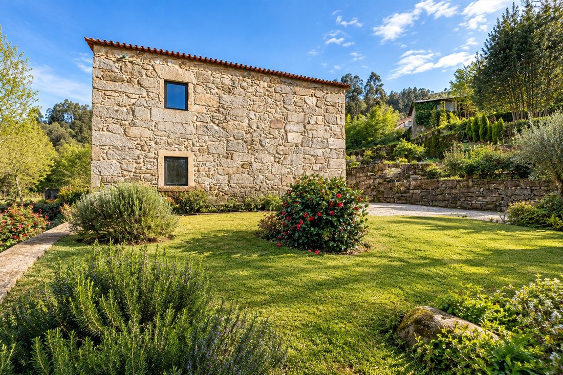 Farm Ranch in Esqueiros, Nevogilde e Travassos, Braga, Portugal 1 - 16860728