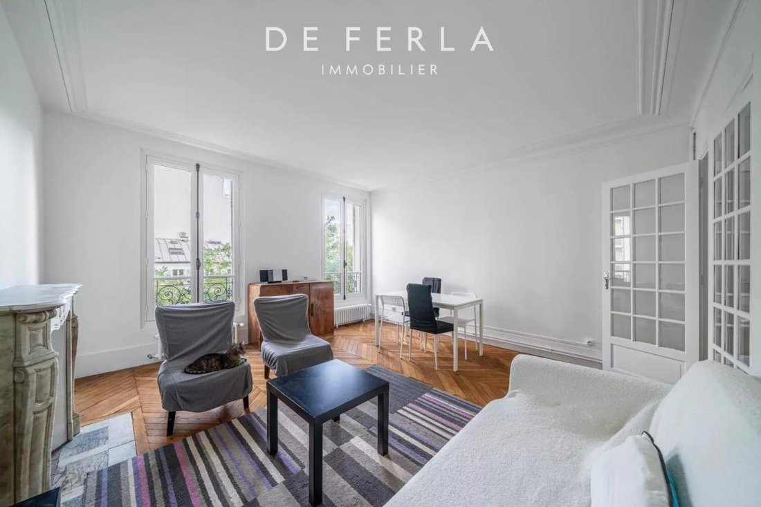 Apartment in Jean Moulin-Porte d'Orléans, Paris 14e Arrondissement, Paris 2 - 18935474