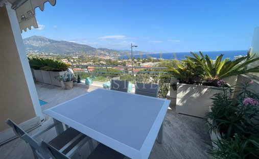 Apartment in Village-Cros de Caste-Coupiere-Mont Gros, Roquebrune-Cap-Martin, France 1