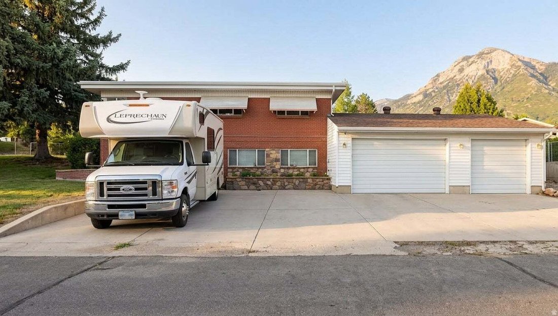 House in Holladay, Utah, United States 3 - 18934090