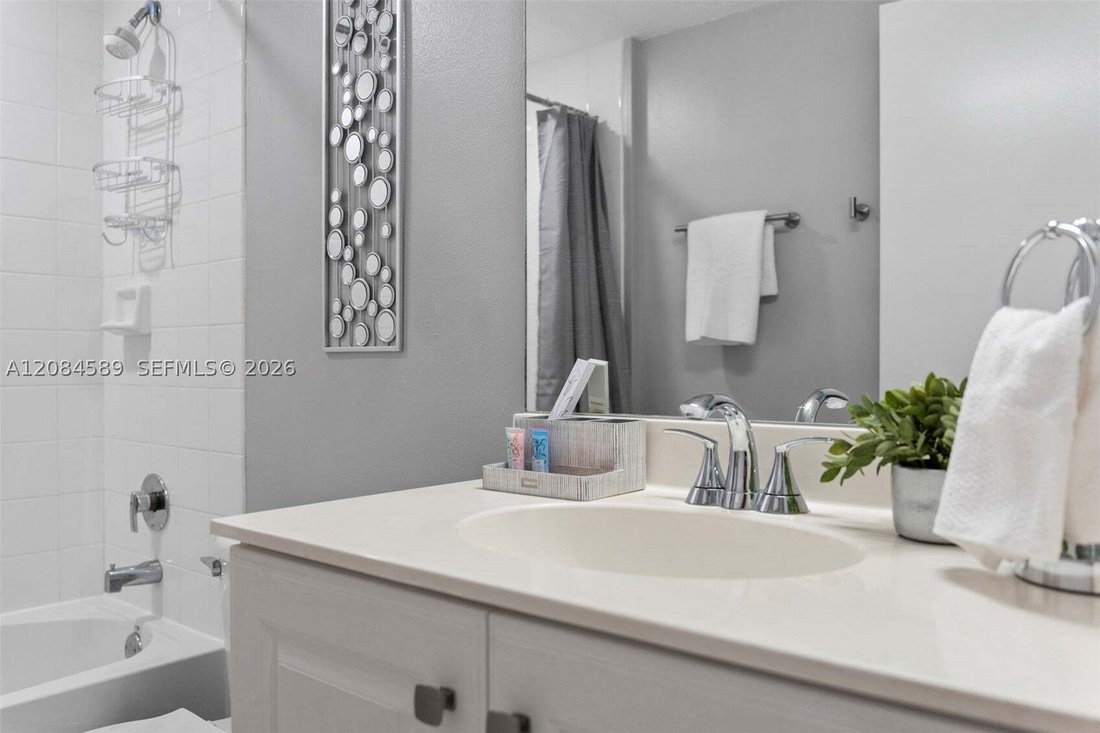 Condo in Golden Beach, Florida, United States 5 - 18934334