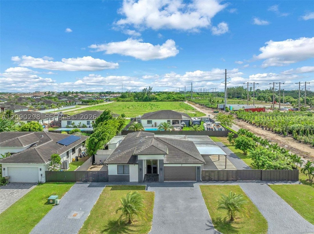House in Miami, Florida, United States 1 - 18934304