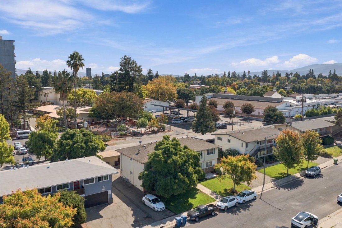 Campbell, California, United States 4 - 18933931