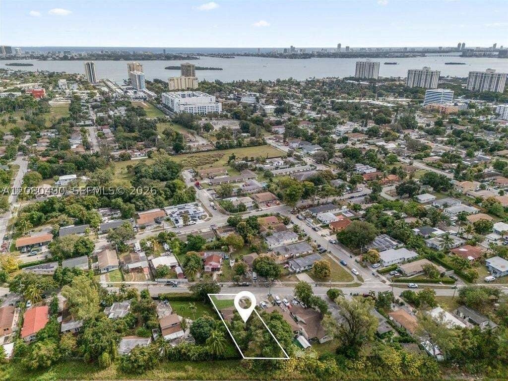 House in Miami, Florida, United States 1 - 18934311
