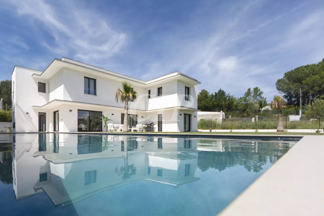 Villa in Ventabren, Provence-Alpes-Côte d'Azur, France 3 - 17889515