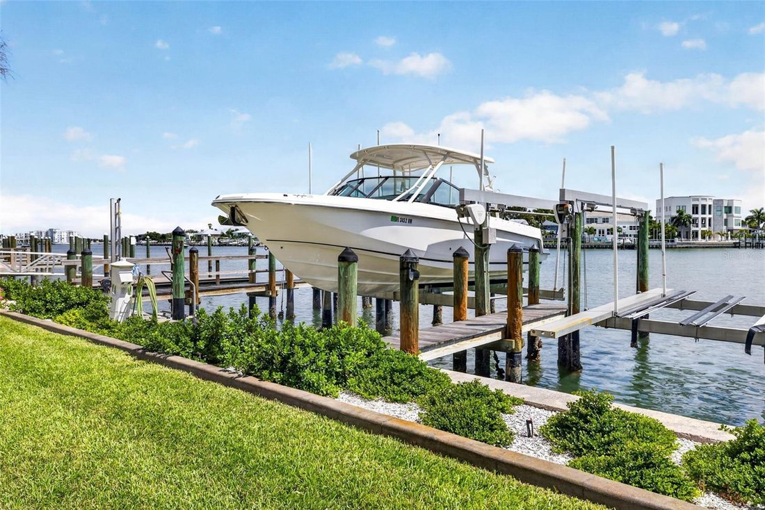 Townhouse in St. Pete Beach, Florida, United States 3 - 18934366