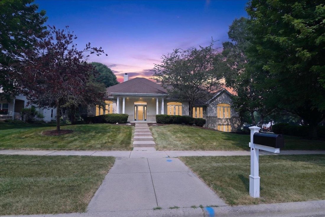 House in Fitchburg, Wisconsin, United States 1 - 18933764