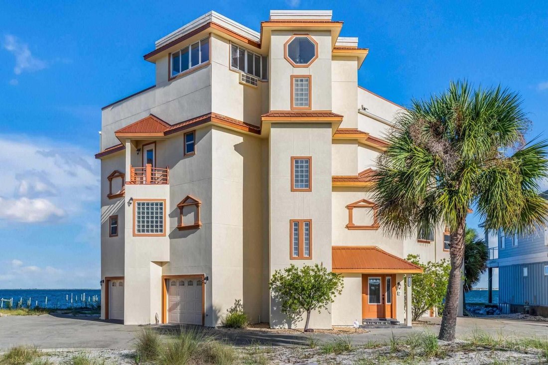 House in Pensacola, Florida, United States 1 - 18933663