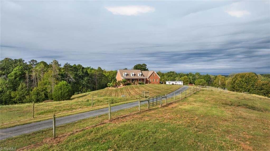 House in Tobaccoville, North Carolina, United States 2 - 18934165
