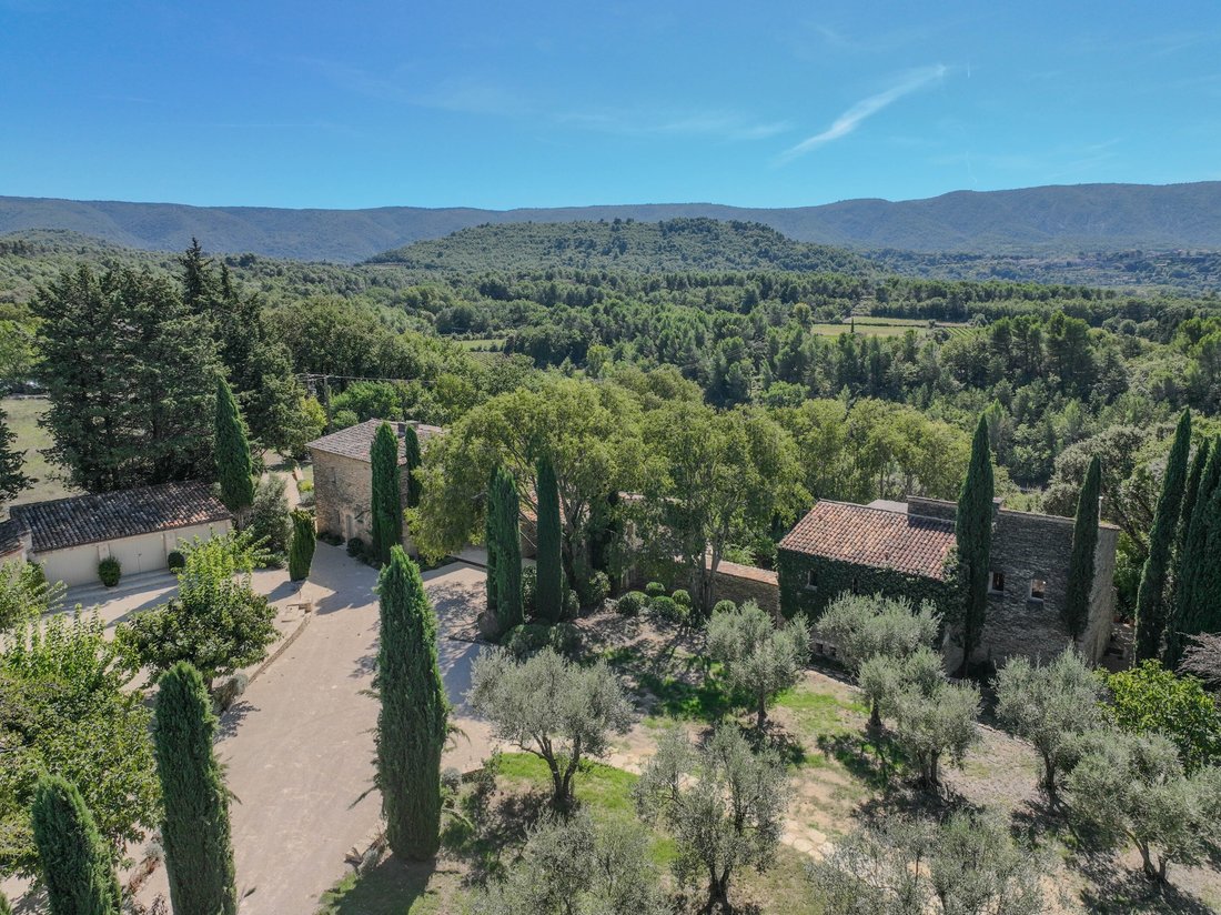 House in Ménerbes, Provence-Alpes-Côte d'Azur, France 4 - 15366793