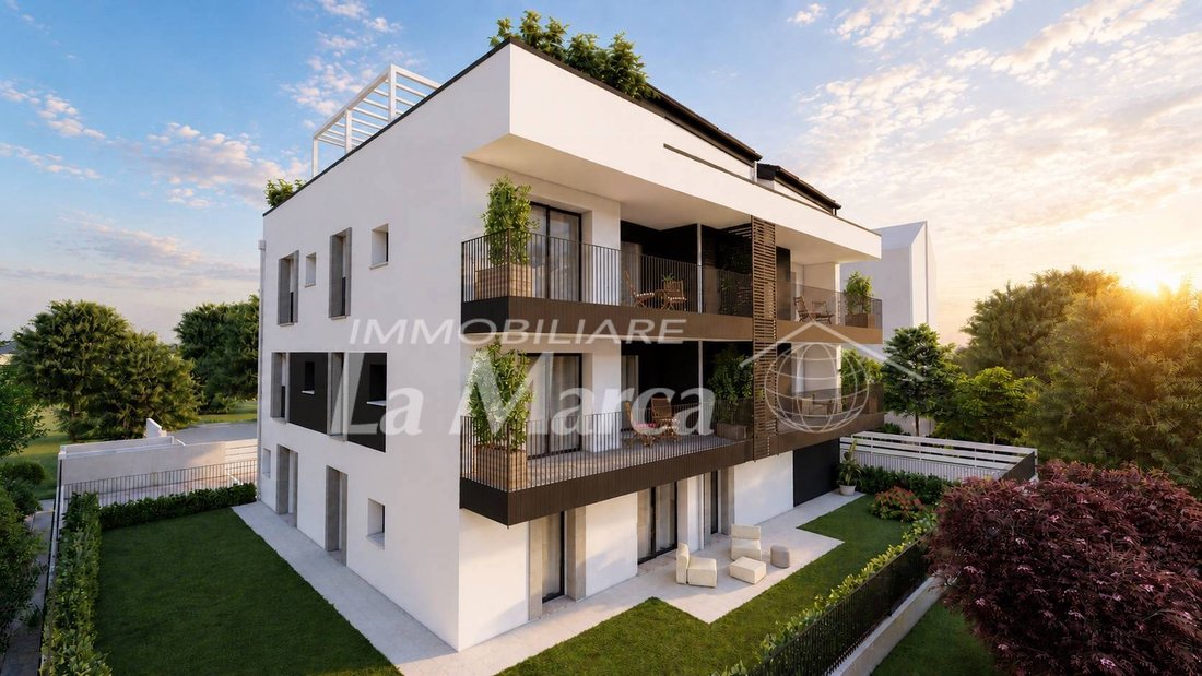 Penthouse in Cathedral - Piazza dei Signori, Treviso, Italy 2 - 16555573