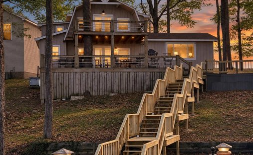 House in Centre, Alabama, United States 1