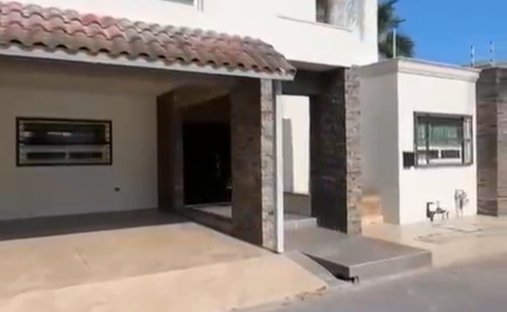 House in San Nicolás de los Garza, Nuevo Leon, Mexico 1