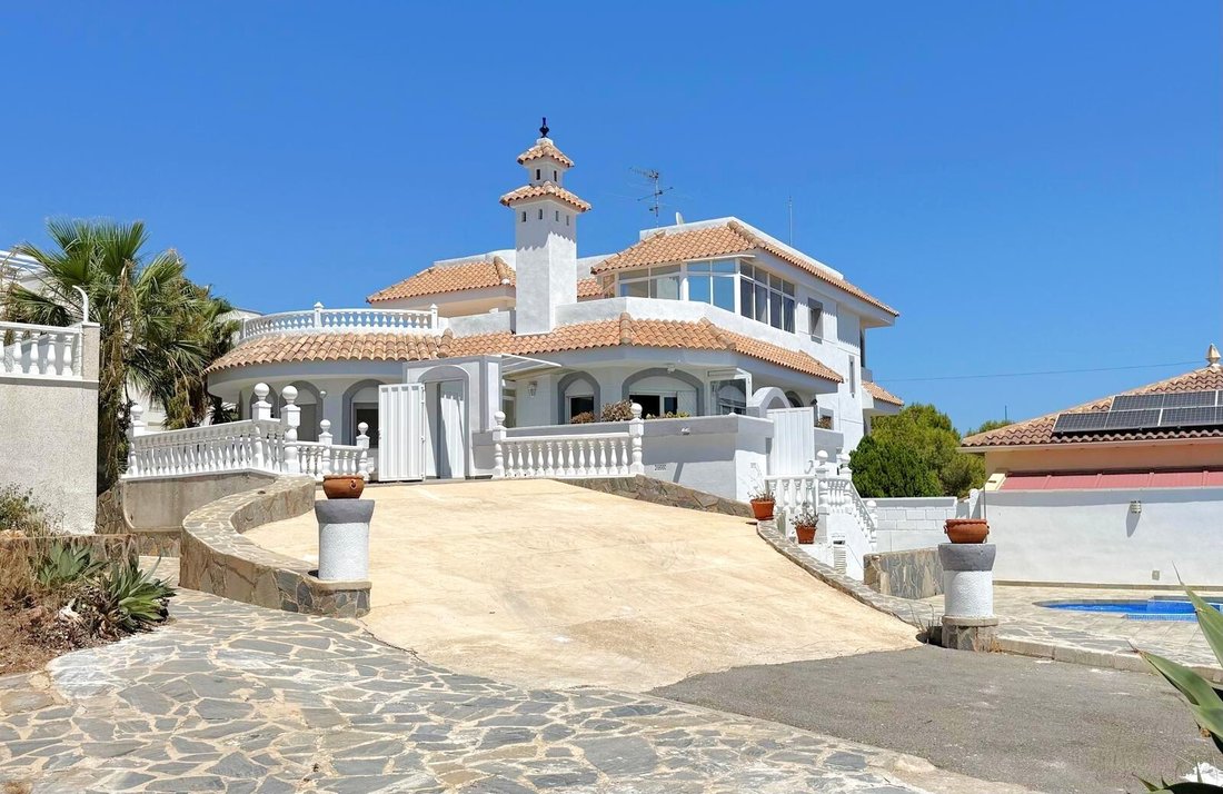 Villa in San Miguel de Salinas, Valencian Community, Spain 4 - 18935839
