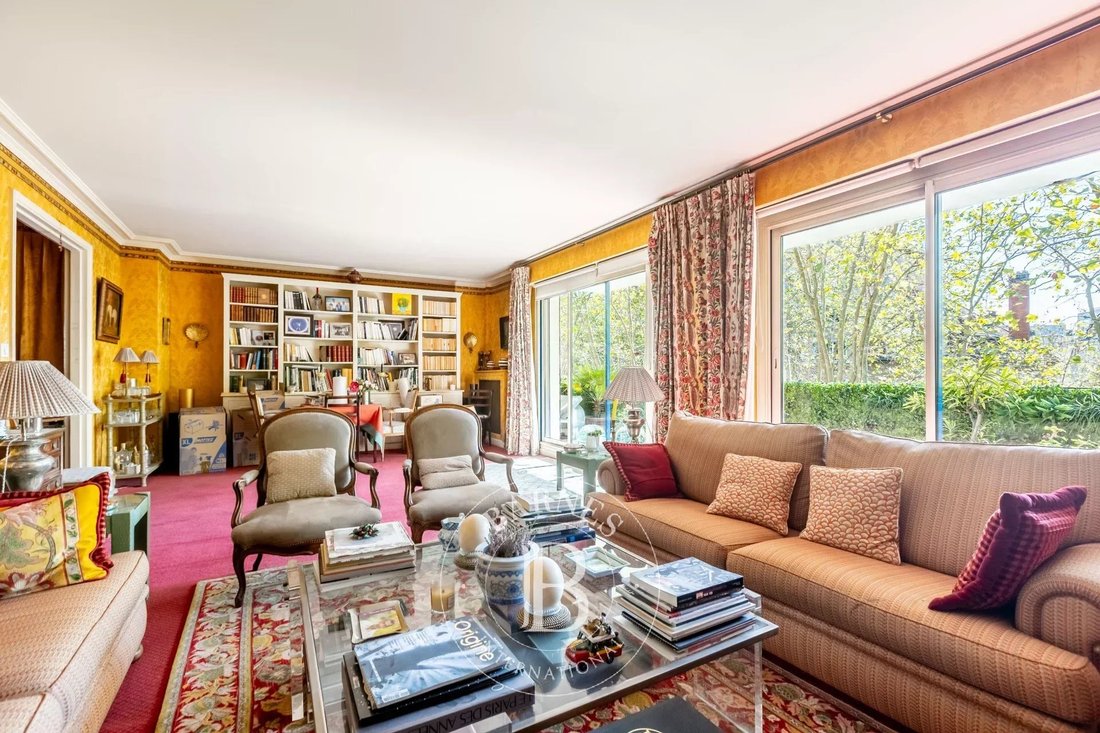 Apartment in Reine-Mairie, Boulogne-Billancourt, France 4 - 18935413