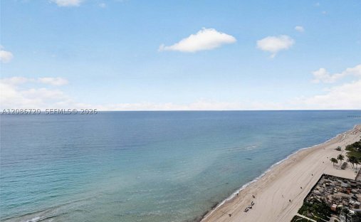 Condo in Golden Beach, Florida, United States 1