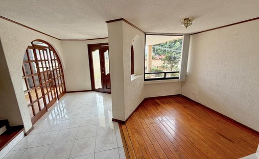 House in Naucalpan de Juárez, State of Mexico, Mexico 1