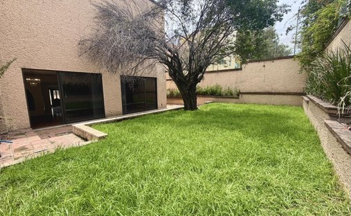 House in Naucalpan de Juárez, State of Mexico, Mexico 1