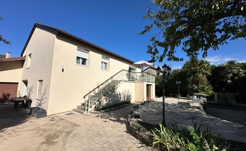 House in Centre, Echirolles, France 1