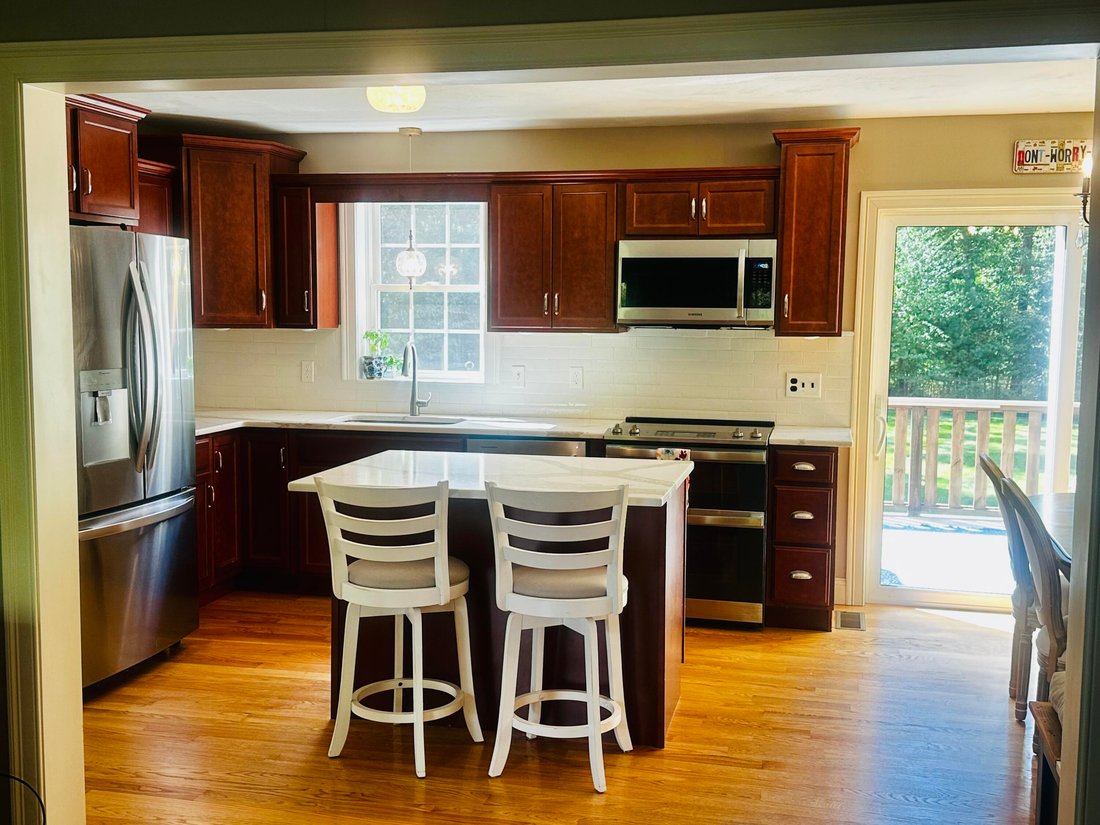 House in Middleborough, Massachusetts, United States 4 - 18932777