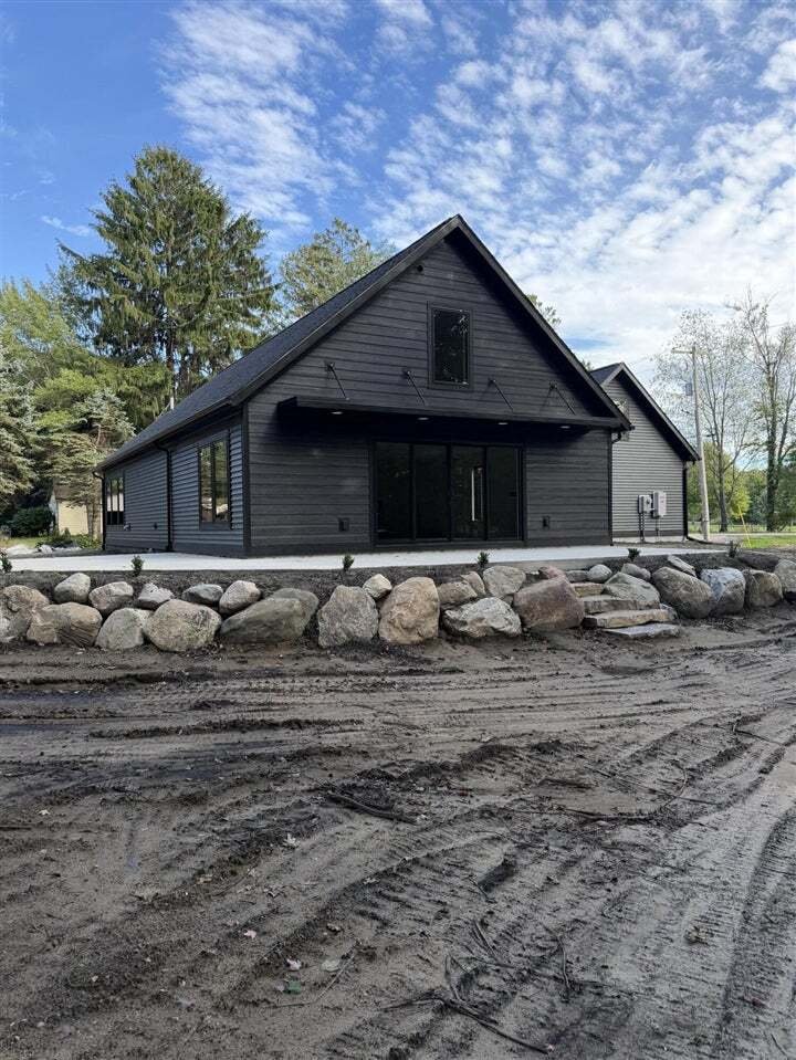 House in Norton Shores, Michigan, United States 1 - 18935961