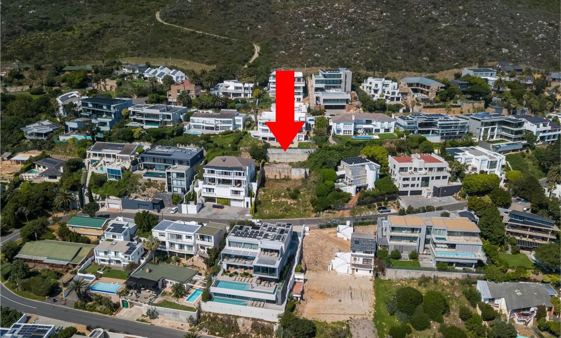 Land in Camps Bay, Atlantic Seaboard, Cape Town 4 - 18864463