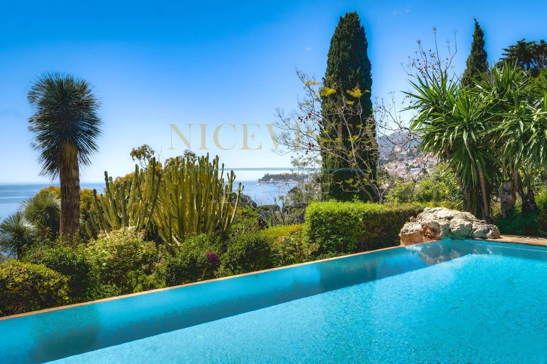 Villa en Costa Azul, Provenza-Alpes-Costa Azul, Francia 1 - 18842226
