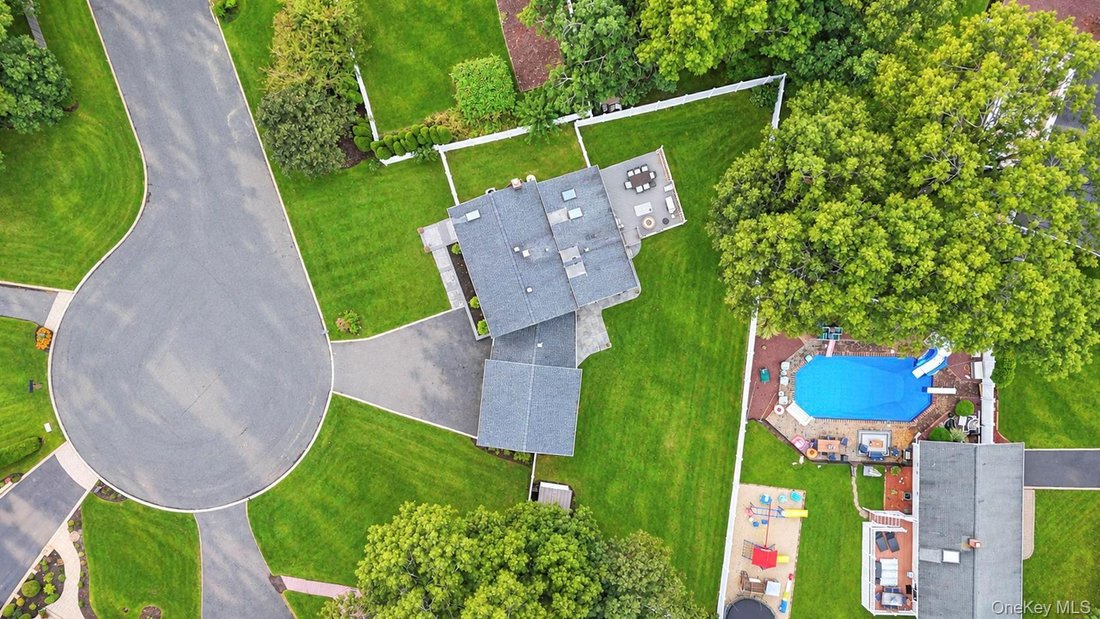 House in Setauket- East Setauket, New York, United States 4 - 18933372