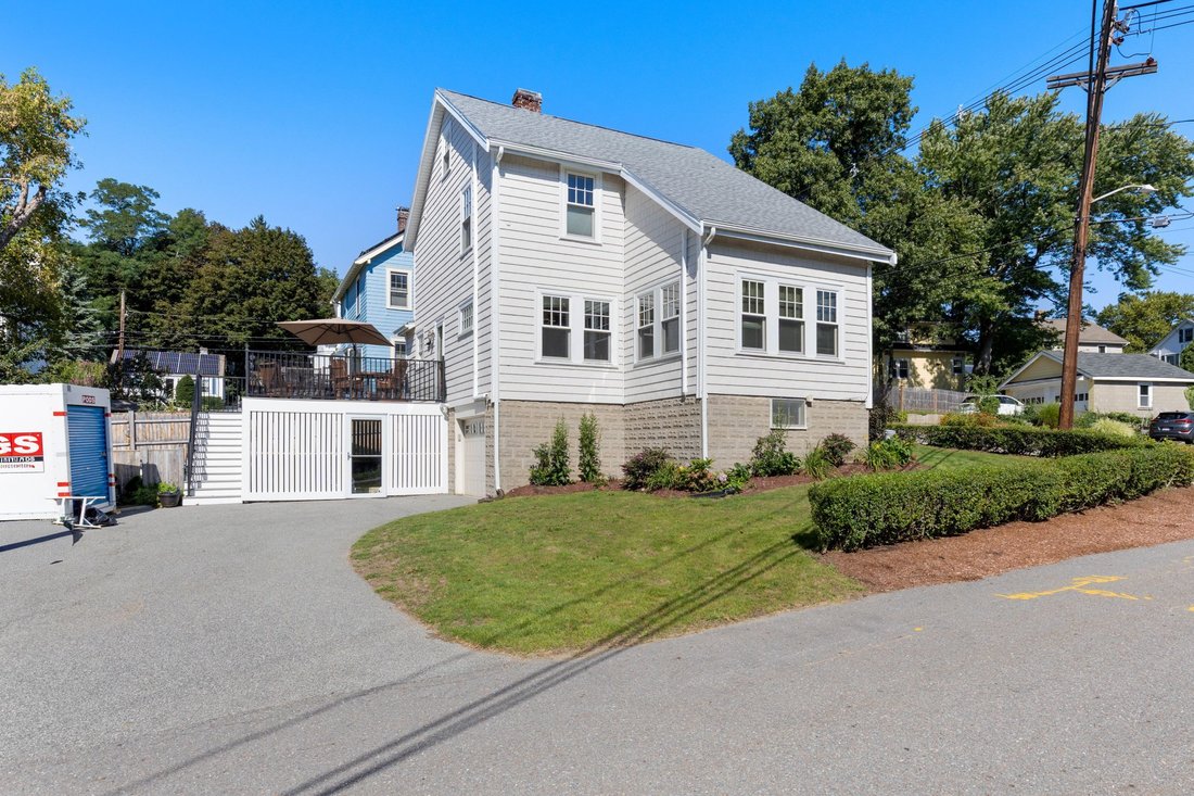 House in Arlington, Massachusetts, United States 5 - 18932130