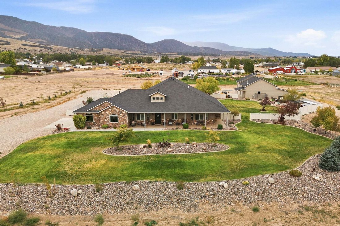 House in Cedar City, Utah, United States 1 - 18933577