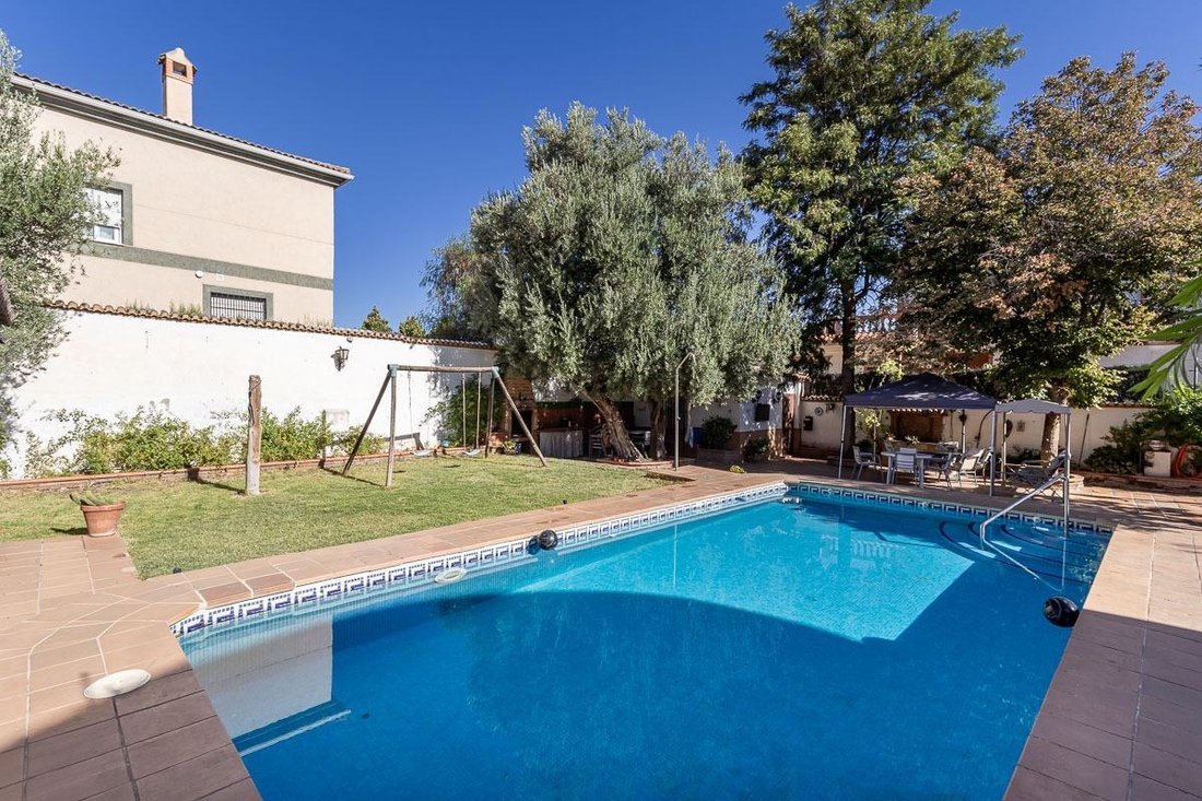 Villa in Las Gabias, Andalusia, Spain 4 - 18935629