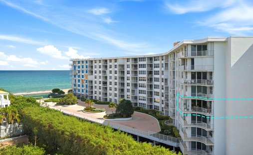 Co Op in Palm Beach, Florida, United States 1