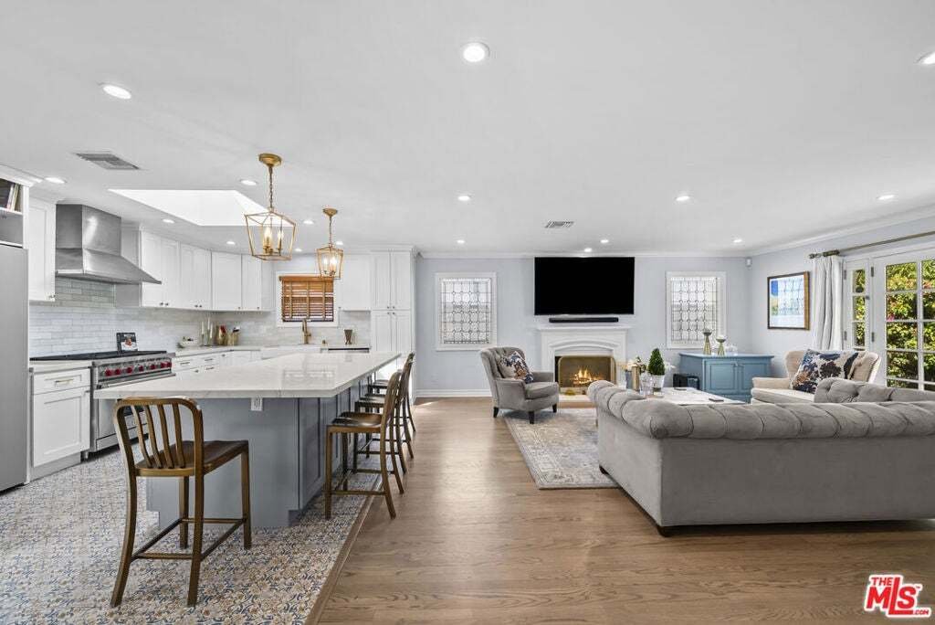 House in Los Angeles, California, United States 3 - 18933774