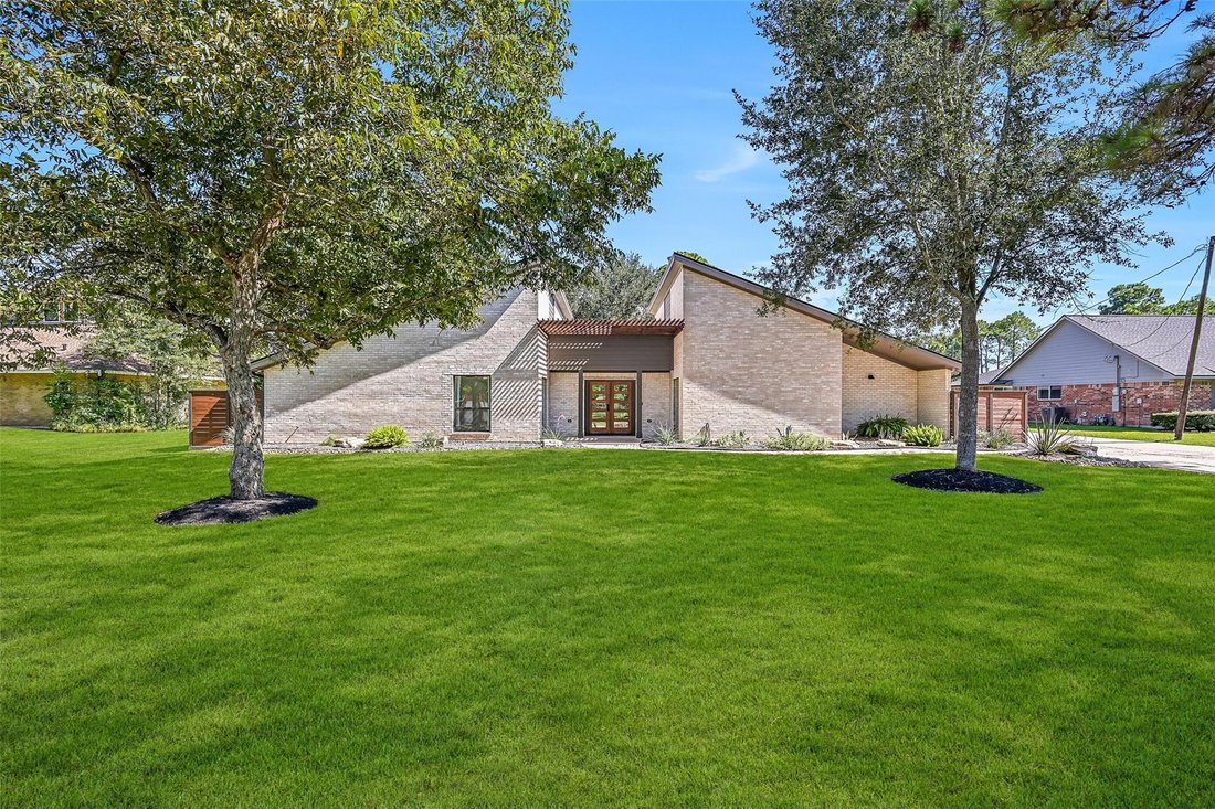 House in Friendswood, Texas, United States 1 - 18935179