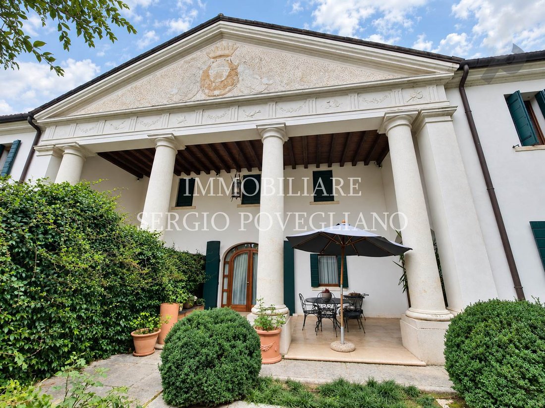 Villa in Saint Pelayo, Treviso, Italy 2 - 18935299